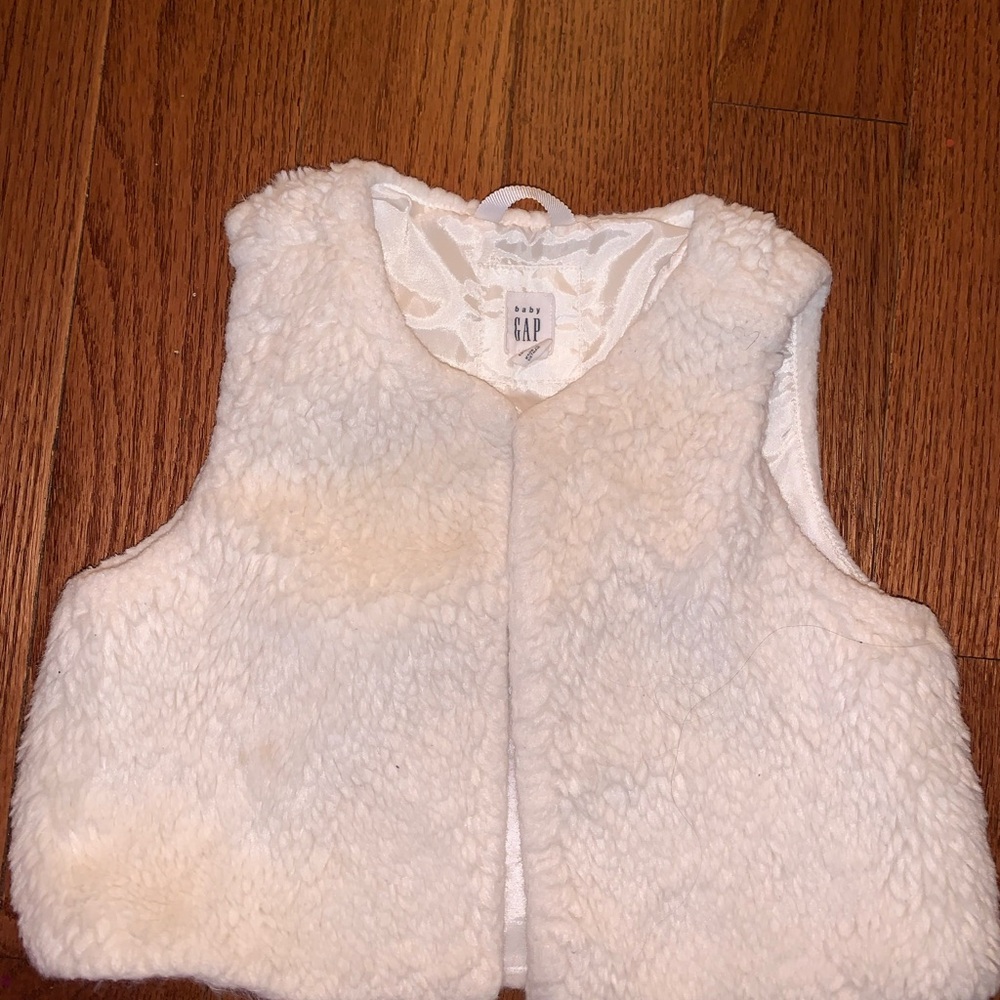 GAP Cream Knit Vest